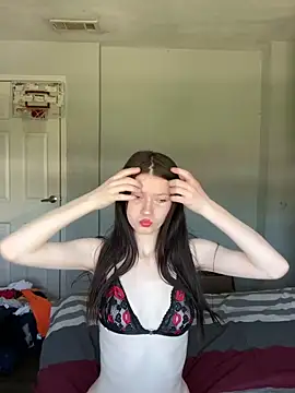 Snapshot of Munchkinbaby72318 chatting on 04.07.26 Munchkinbaby72318 online show from 04.07.26