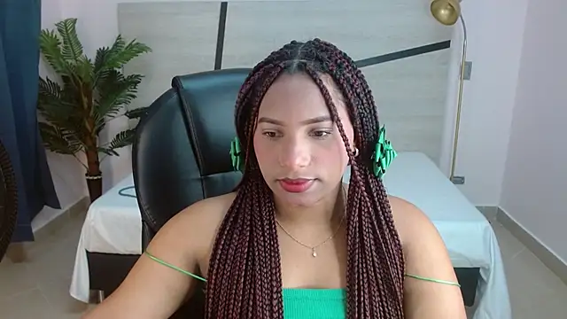 coral echeverri online show from 04.29.26
