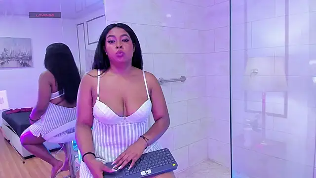 NatashaLuxy online show from 05.05.26