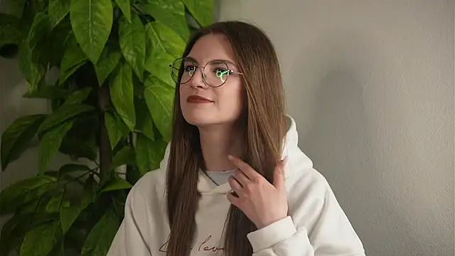 ToyaEssex online show from 04.09.26