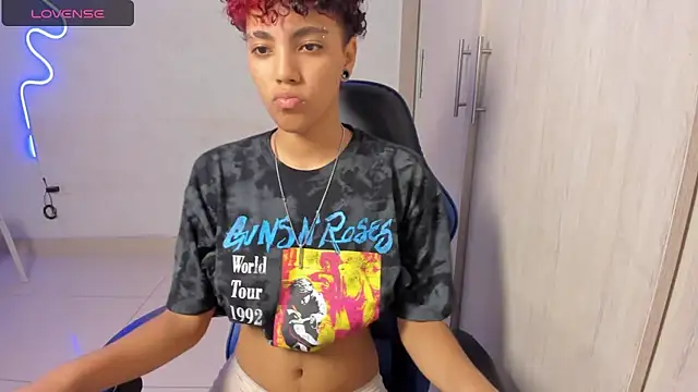 axel luxxx online show from 04.15.26