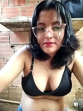 sienna elara online show from 05.03.26