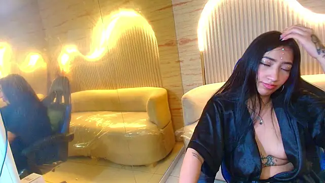 Snapshot of sol__r chatting on 07.18.26 sol r online show from 07.18.26