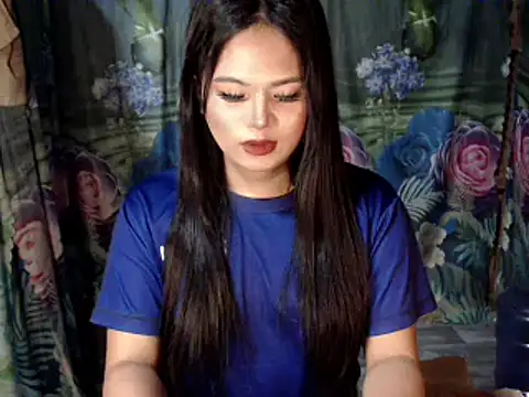 Snapshot of Alexafoxtt chatting on 04.23.26 Alexafoxtt online show from 04.23.26