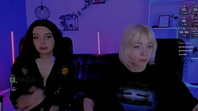 mia mooon  online show from 04.25.26