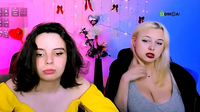 mia mooon  online show from 05.12.26