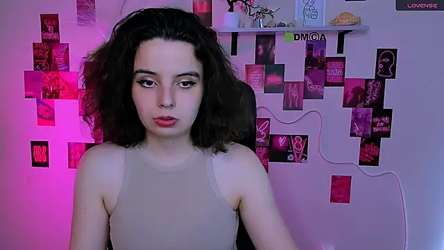 mia mooon  online show from 05.17.26