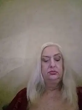 Snapshot of Julia20X chatting on 06.03.26 Julia20X online show from 06.03.26