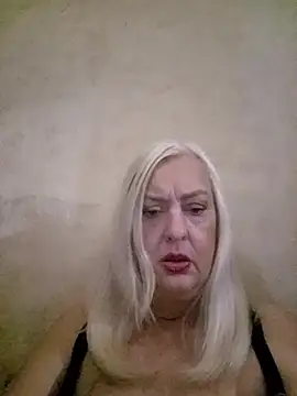 Snapshot of Julia20X chatting on 06.07.26 Julia20X online show from 06.07.26