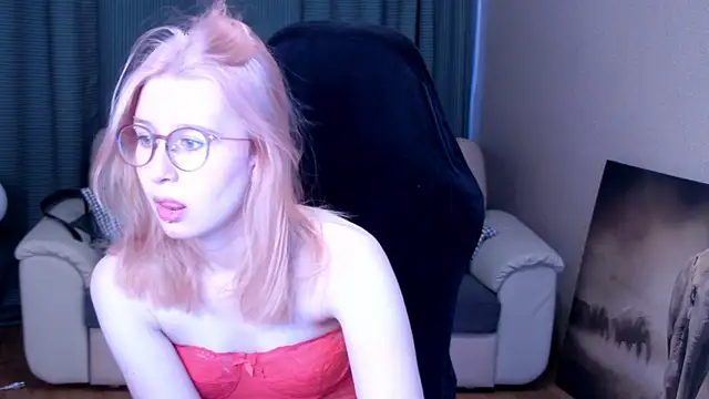 Lily Spark  online show from 05.14.26