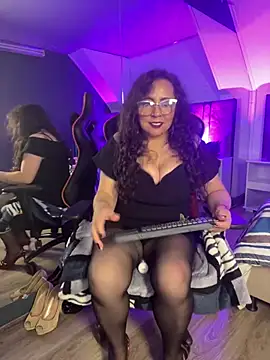Jenifer cruz online show from 07.10.26