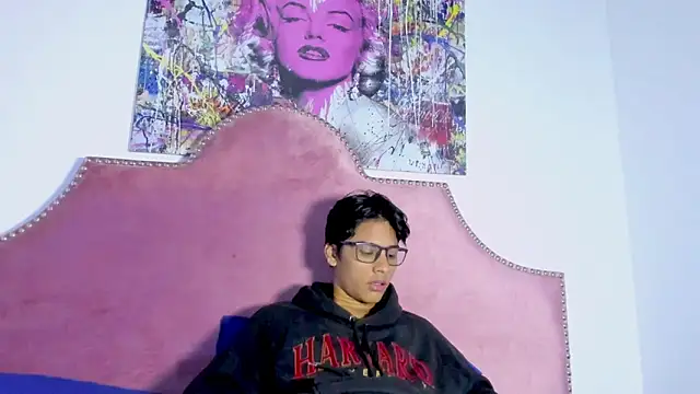 LiamKron online show from 04.21.26