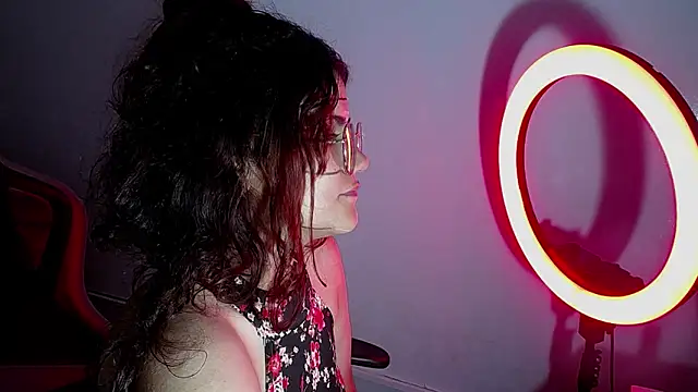 Scarlett jhonson ch online show from 04.29.26