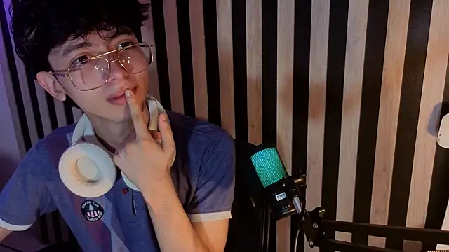 Twink Sebas7 online show from 06.26.26