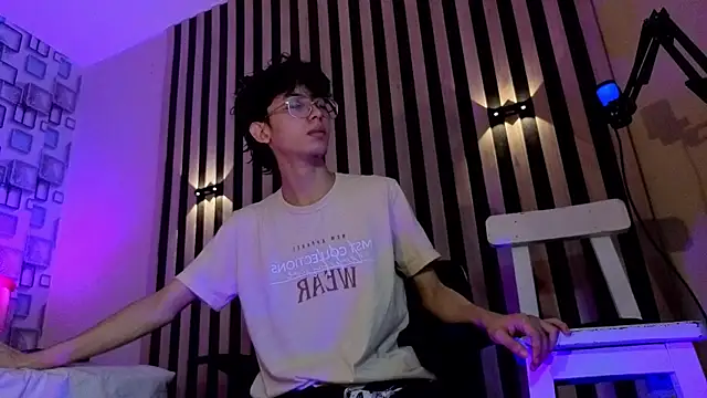 Twink Sebas7 online show from 07.10.26