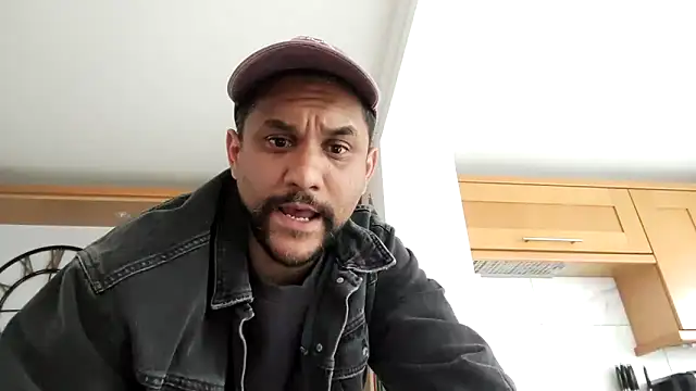 Snapshot of Seadog_66 chatting on 04.09.26 Seadog 66 online show from 04.09.26