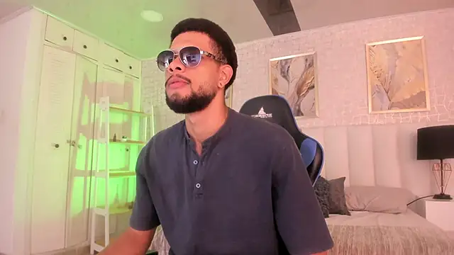 Snapshot of cero_khalifa chatting on 04.22.26 cero khalifa online show from 04.22.26