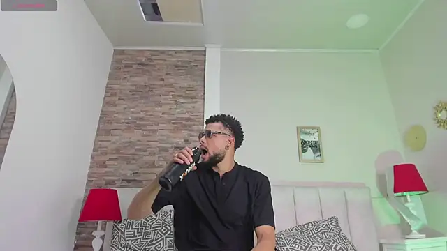 Snapshot of cero_khalifa chatting on 05.20.26 cero khalifa online show from 05.20.26