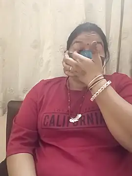 Snapshot of bhabhi-lovely chatting on 04.20.26 bhabhi-lovely online show from 04.20.26