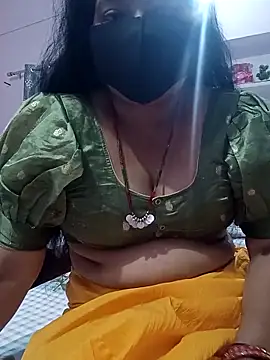 Snapshot of bhabhi-lovely chatting on 05.08.26 bhabhi-lovely online show from 05.08.26