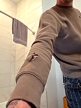 rawanduncut4u online show from 04.15.26