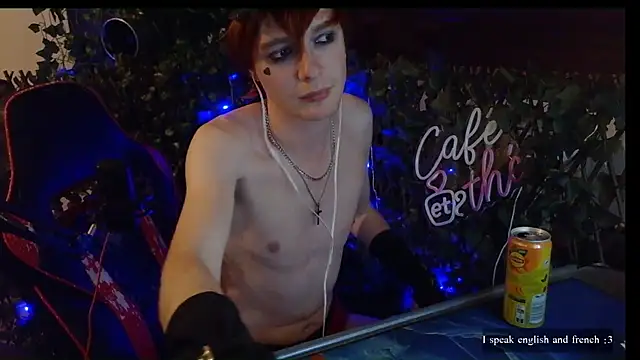 SkinnyAlex1312 online show from 04.26.26