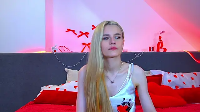 LeaLamour online show from 06.14.26