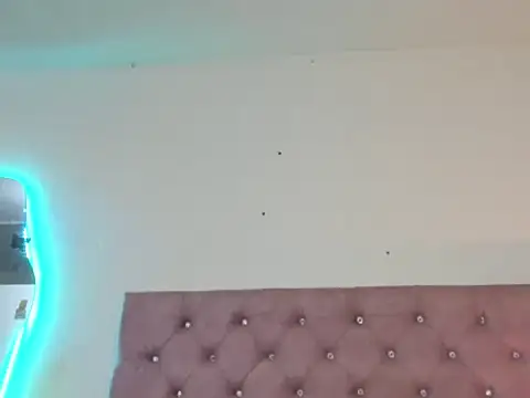 laurenlaine online show from 04.15.26