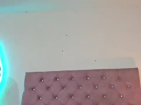 laurenlaine online show from 04.17.26