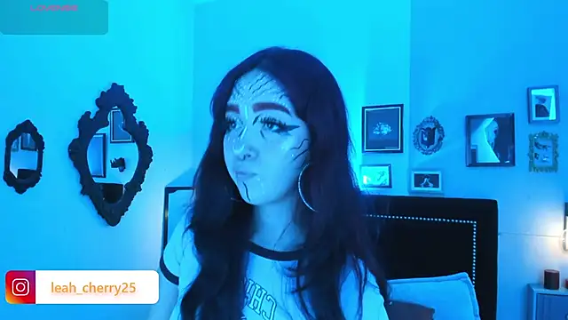 Snapshot of Leah_cherry chatting on 05.28.26 Leah cherry online show from 05.28.26