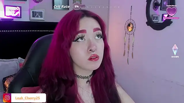 Snapshot of Leah_cherry chatting on 06.25.26 Leah cherry online show from 06.25.26
