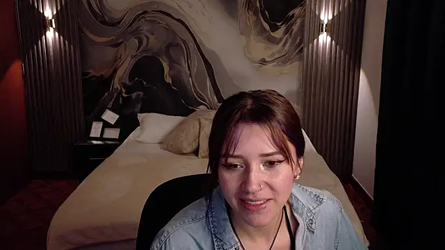 Snapshot of Emily_Cherry_ chatting on 05.07.26 Emily Cherry online show from 05.07.26