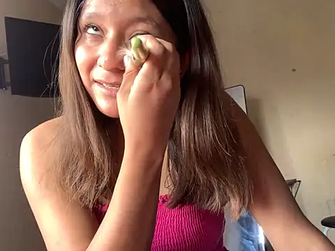 SolMlrena online show from 04.12.26