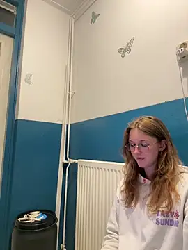 Snapshot of SweetNatalie699 chatting on 04.09.26 SweetNatalie699 online show from 04.09.26