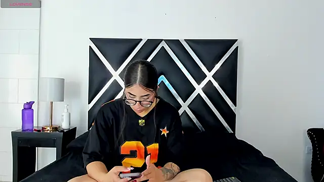 TomAndGia online show from 04.25.26