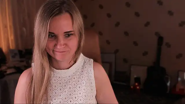 MiaSparkes online show from 06.03.26
