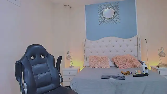 elizabeth santos1 online show from 04.21.26