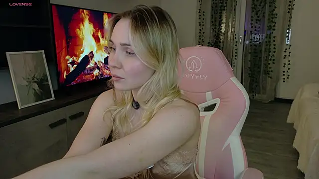 xxYourHoney online show from 04.24.26