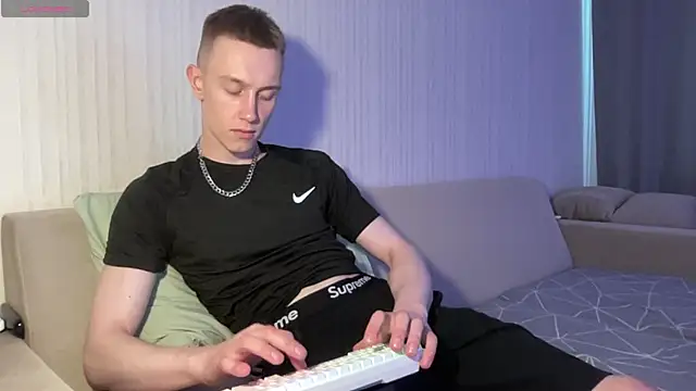 Travis Gracile online show from 05.16.26