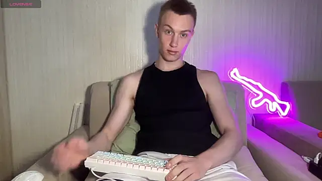 Travis Gracile online show from 06.05.26