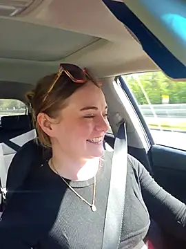 AliceLiddle  online show from 04.25.26