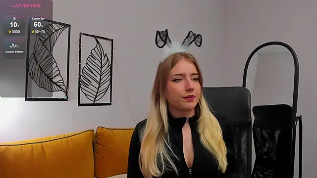 Liacandy  online show from 05.05.26