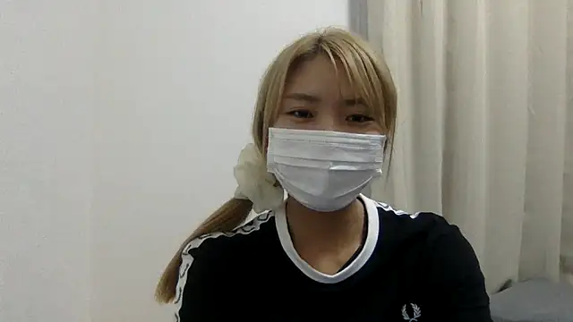 Snapshot of _Misa_misako_ chatting on 04.23.26 Misa misako online show from 04.23.26