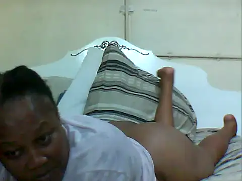 PRETTYFACExx online show from 04.14.26