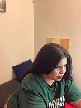 Snapshot of megan_purpura chatting on 05.20.26 megan purpura online show from 05.20.26