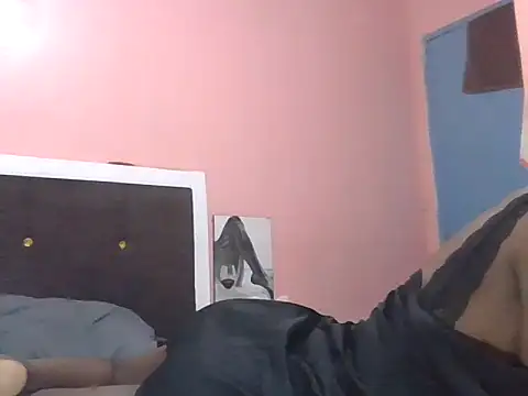 Snapshot of Rinkiedip32 chatting on 04.13.26 Rinkiedip32 online show from 04.13.26