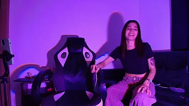 Afterhourscouple  online show from 04.12.26