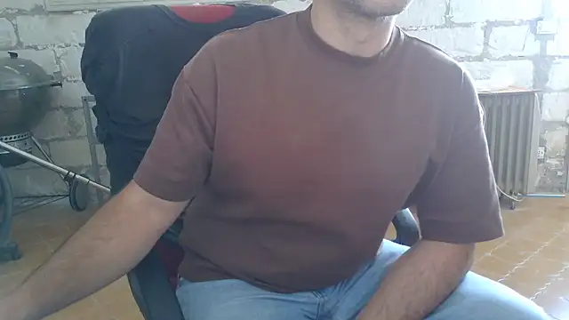 Snapshot of brunosso85ita chatting on 05.03.26 brunosso85ita online show from 05.03.26