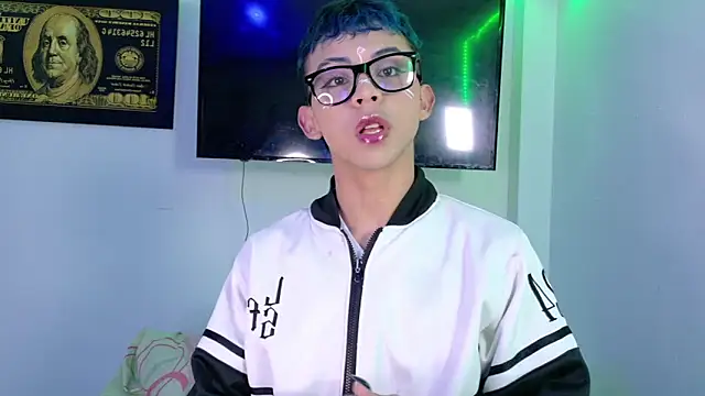 Snapshot of Apolo_Prince1 chatting on 05.27.26 Apolo Prince1 online show from 05.27.26