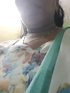 Snapshot of Monika_telugu_queen chatting on 07.05.26 Monika telugu queen online show from 07.05.26